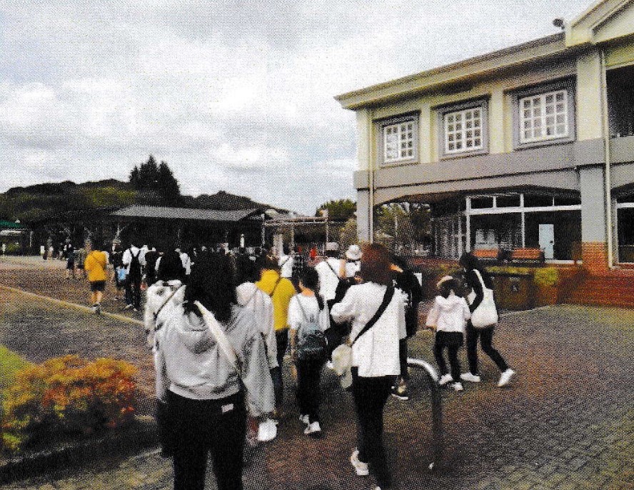 広島県の遊園地 (みろくの里)への日帰リバス旅行